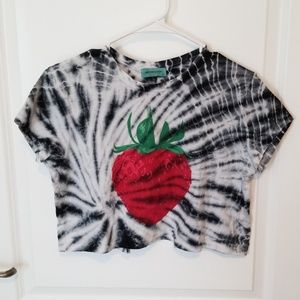 Workshop strawberry crop top
